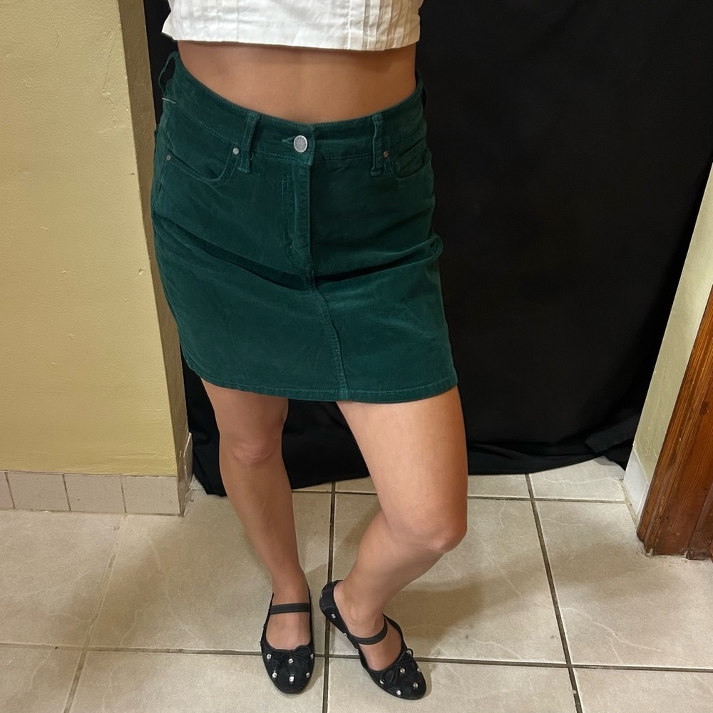 Market & Spruce Woman’s Petite 6 Dark Green Corduroy Mini Skirt Academia Preppy